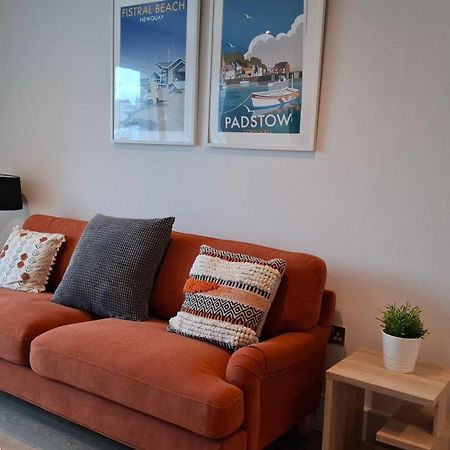 Saltwater Suites At Fistral New Quay Buitenkant foto