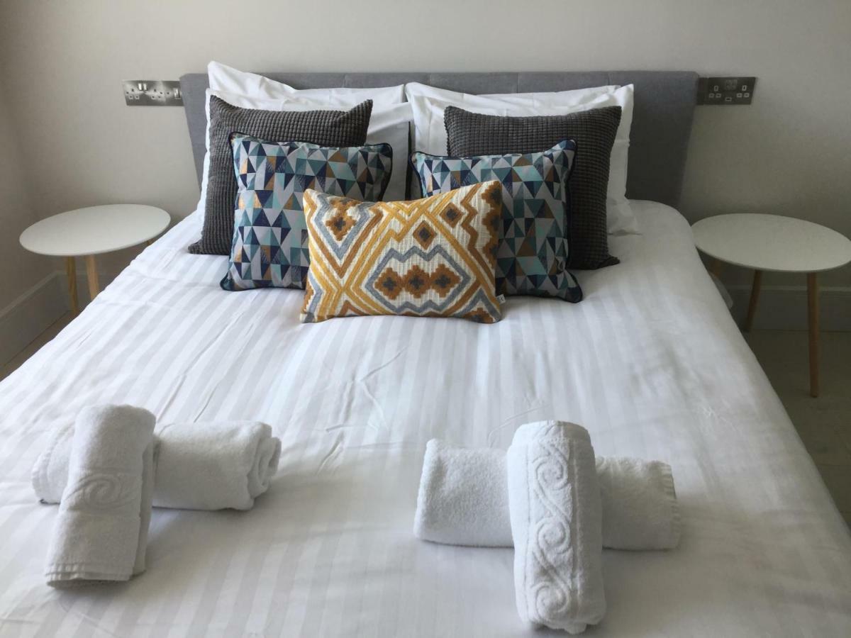 Saltwater Suites At Fistral New Quay Buitenkant foto
