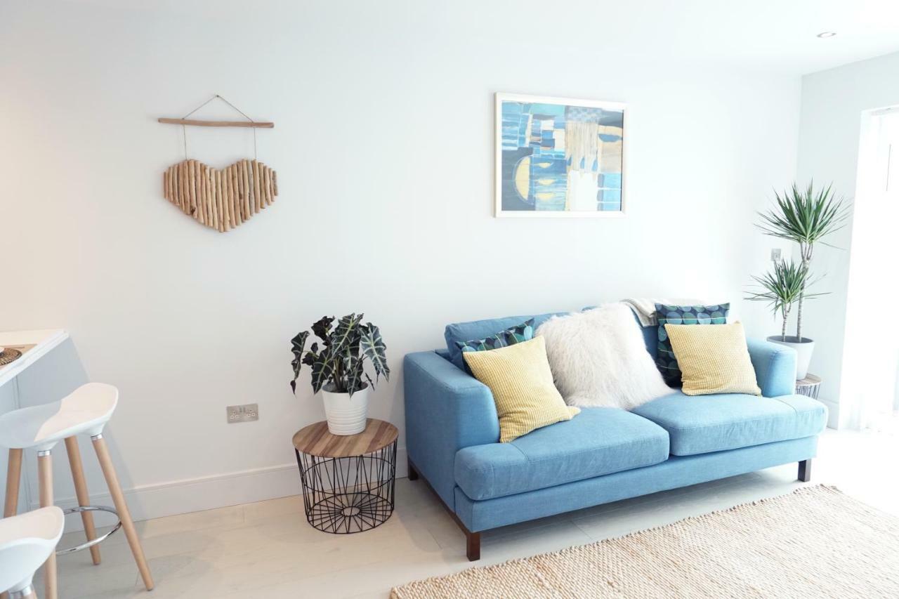 Saltwater Suites At Fistral New Quay Buitenkant foto
