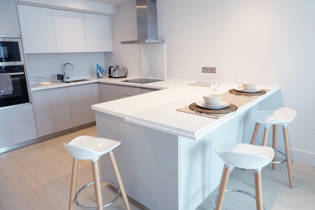 Saltwater Suites At Fistral New Quay Buitenkant foto