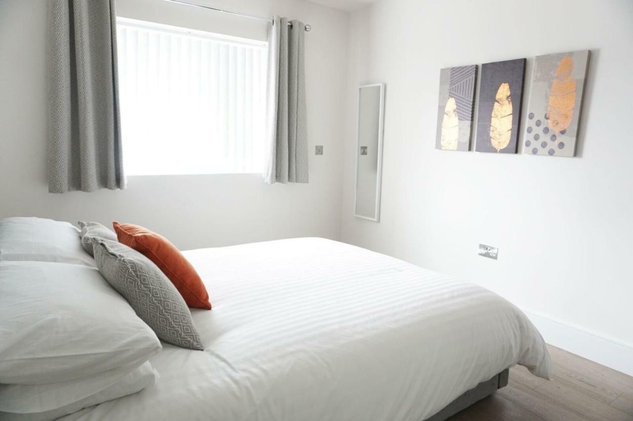 Saltwater Suites At Fistral New Quay Buitenkant foto